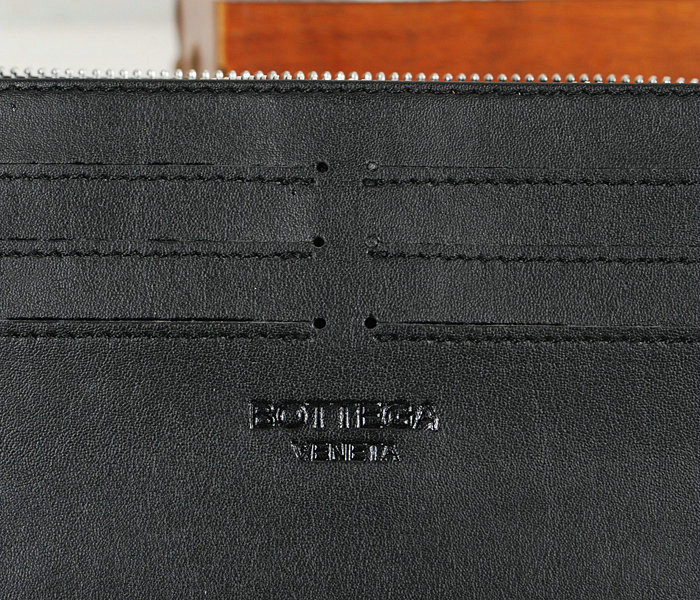 Bottega Veneta intrecciato leather clutch BV6612 black&tan